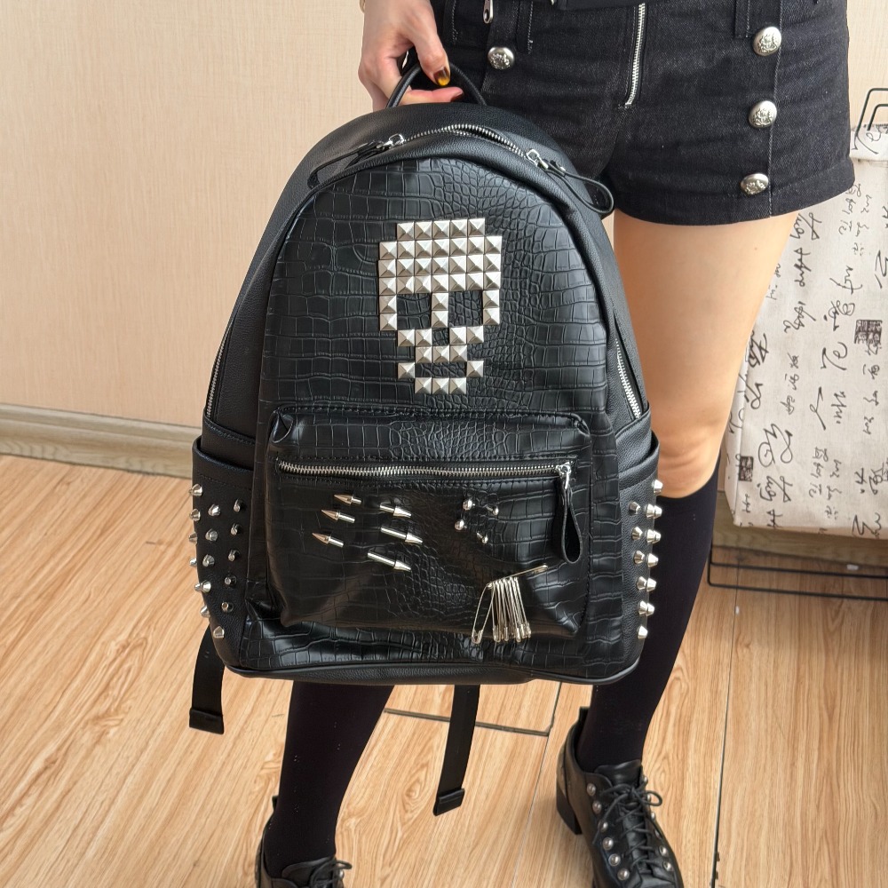 Women Bags With Laptop Compartment - Zaino Originale con Motivo Coccodrillo Nero